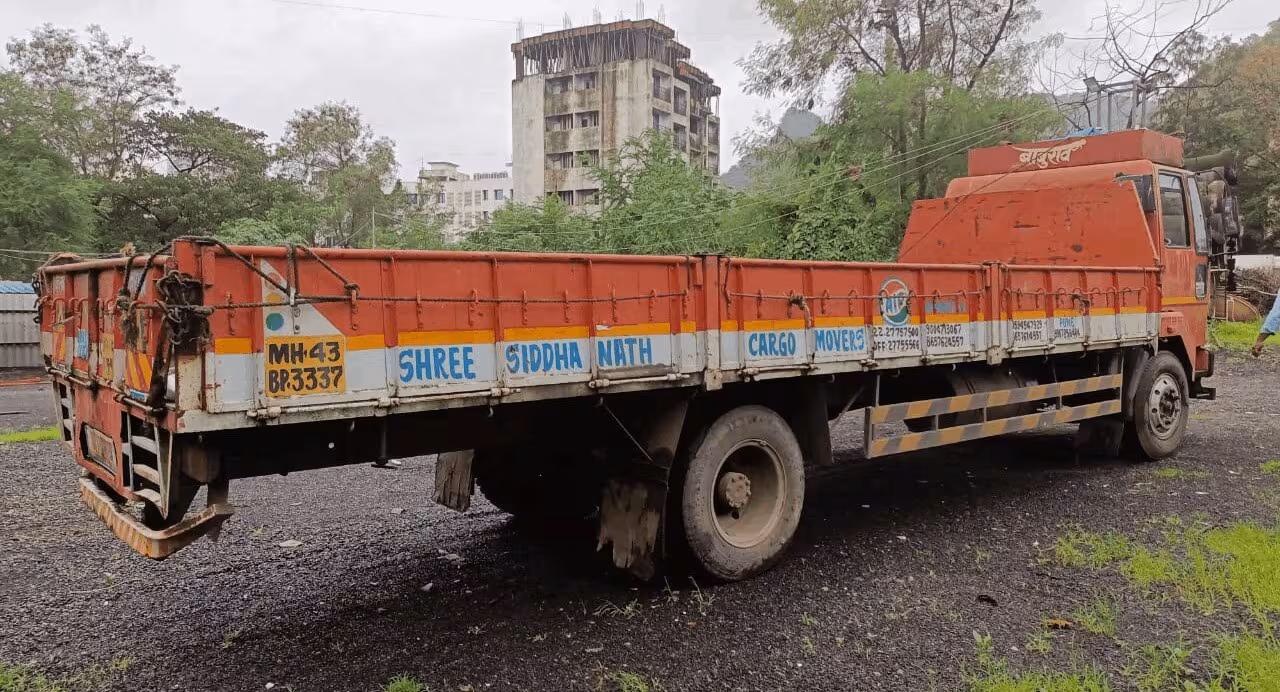 Low bed and 20 feet trailer transport in Pune for heavy equipment and oversized loads