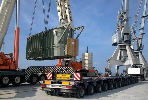 Heavy lift project cargo handling